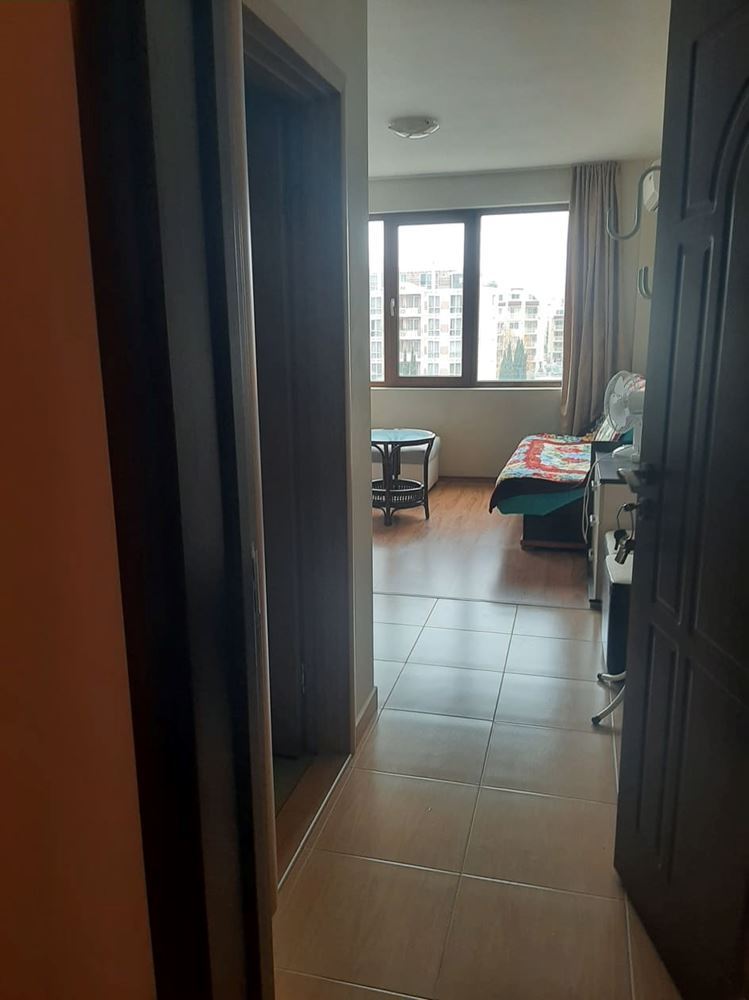 Меблированная студия в центральной части Солнечного Берега