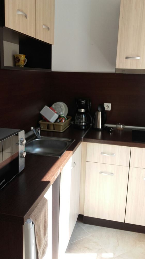 Однокомнатная квартира-студия в комплексе с бассейном близко от пляжа