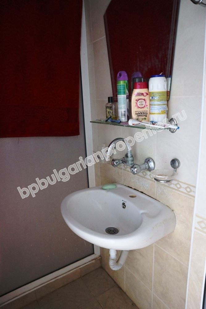 Дешевая двухкомнатная квартира на Солнечном Берегу для инвестиции