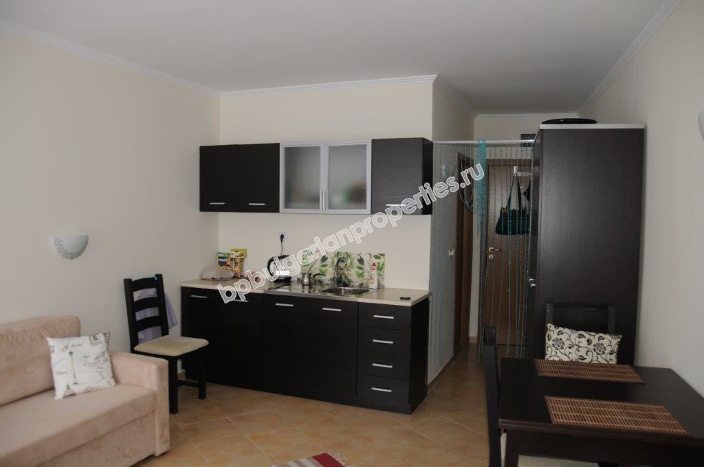 Меблированная студия в закрытом комплексе по выгодной цене