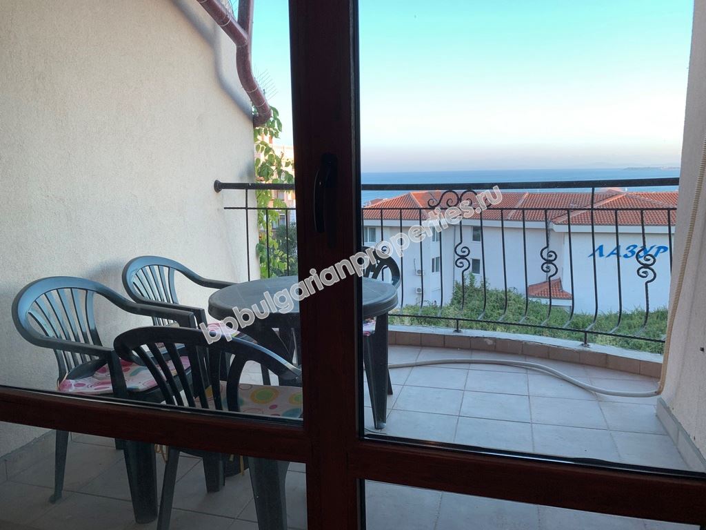 Квартира с панорамным видом на море близко от яхтенной пристани в Святом Власе