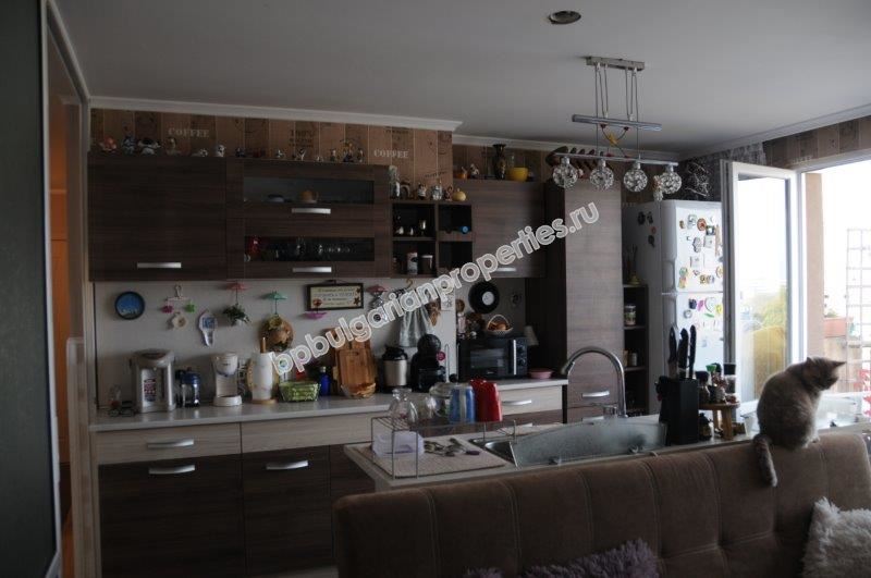 Просторные панорамные апартаменты близко от моря в Равде