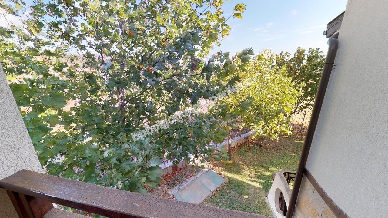 Двухэтажный дом-таунхаус в 2-х км от моря по разумной цене