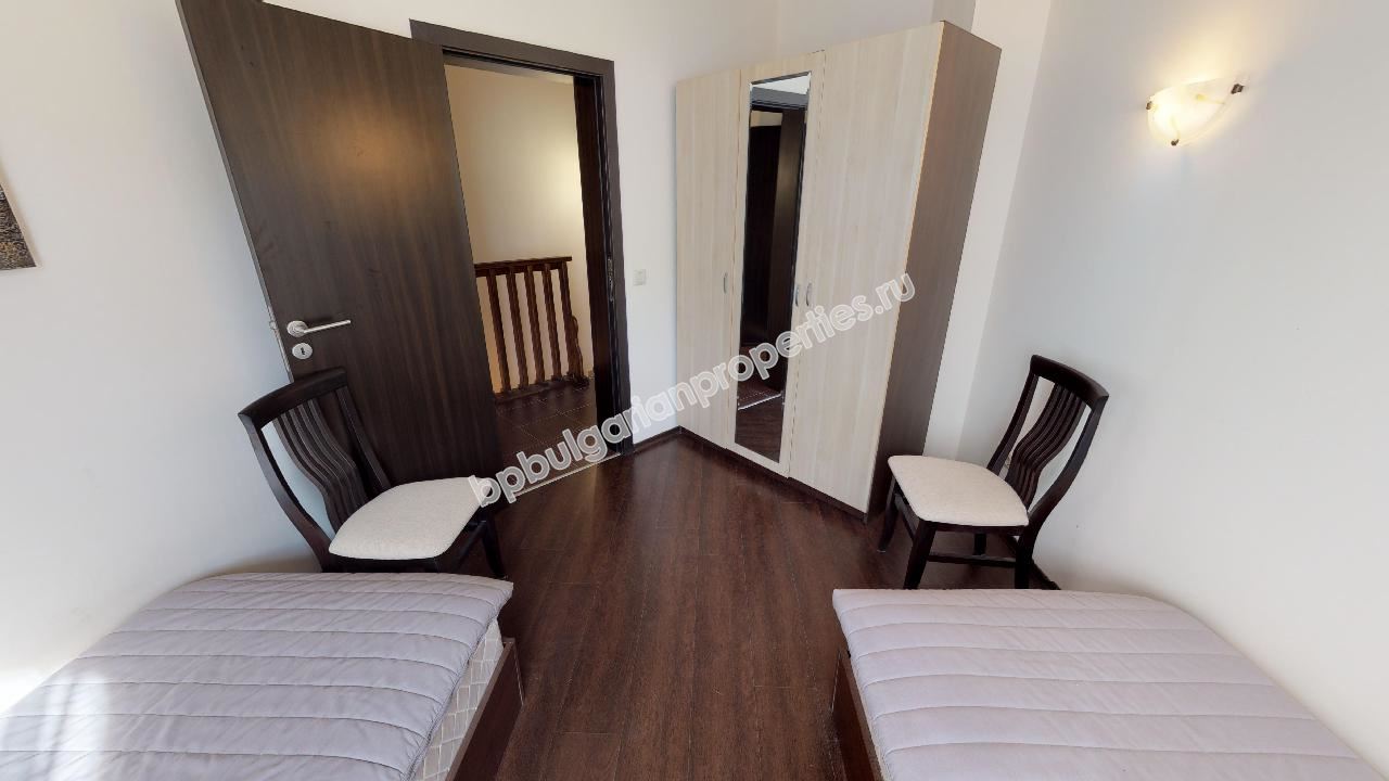 Двухэтажный дом-таунхаус в 2-х км от моря по разумной цене