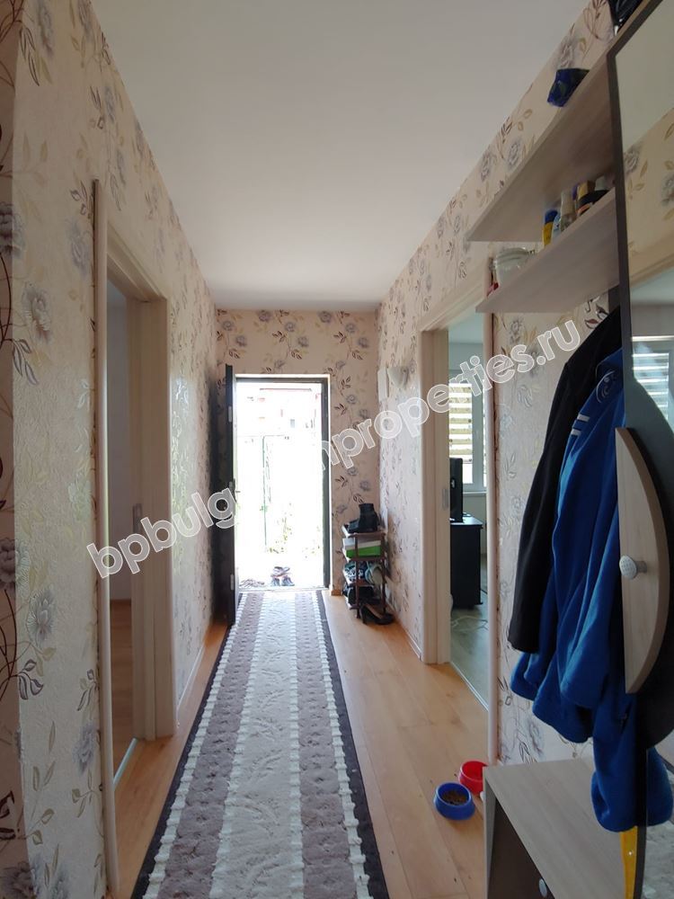 Новый двухэтажный дом близко от города Бургас, Болгария