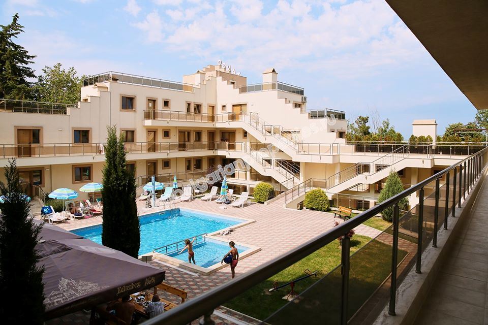 Недвижимость в закрытом жилом комплексе в Бяла