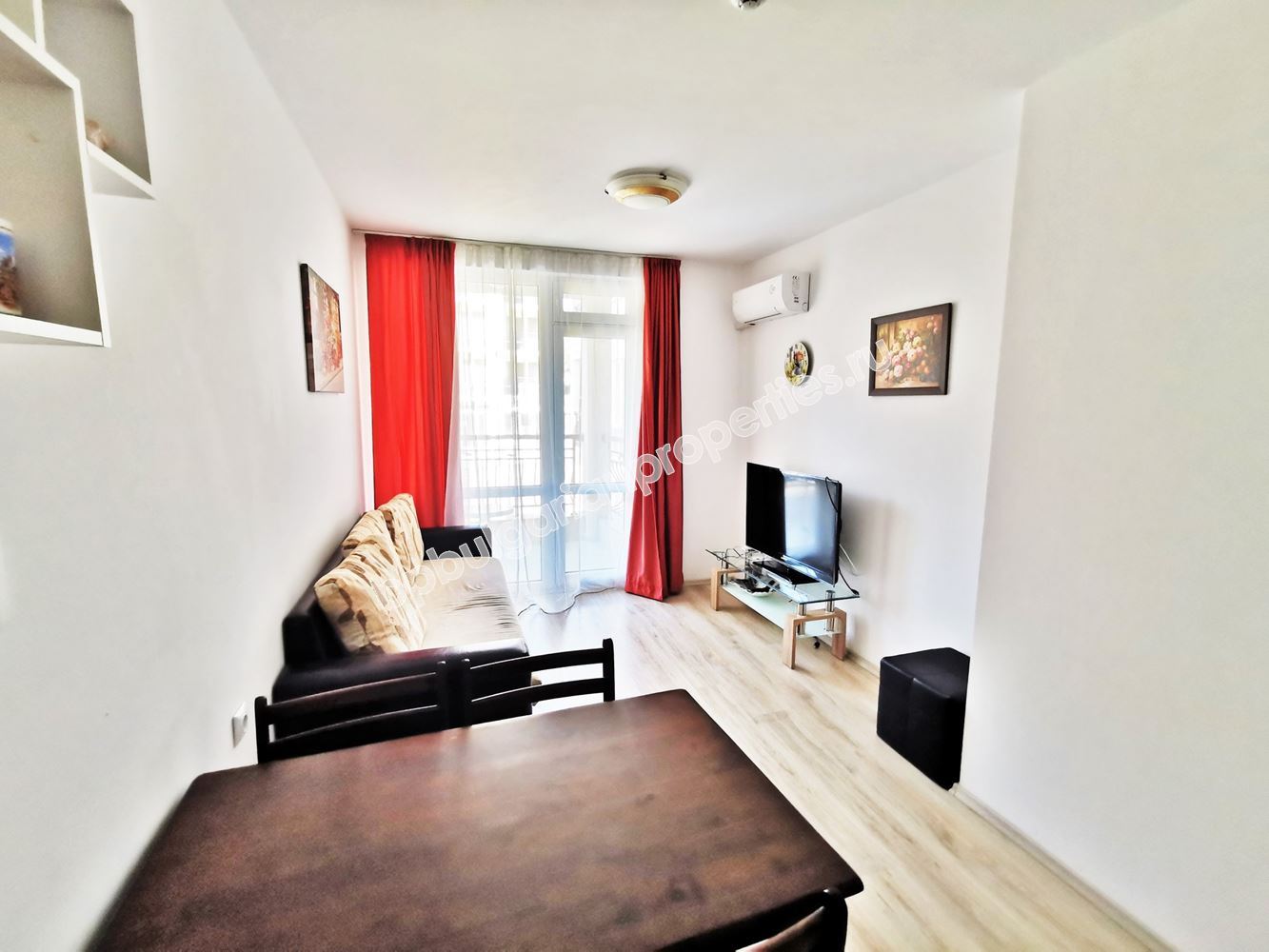 Недорогая вторичка в Святом Власе - меблированная двушка в новом комплексе