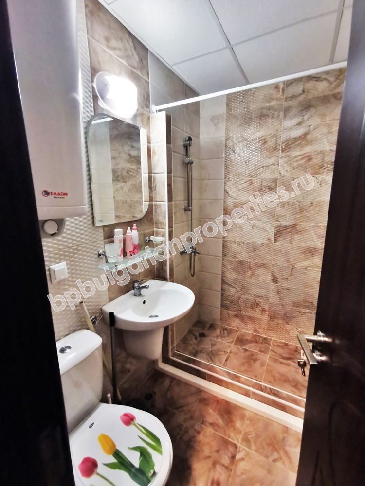 Недорогая вторичка в Святом Власе - меблированная двушка в новом комплексе