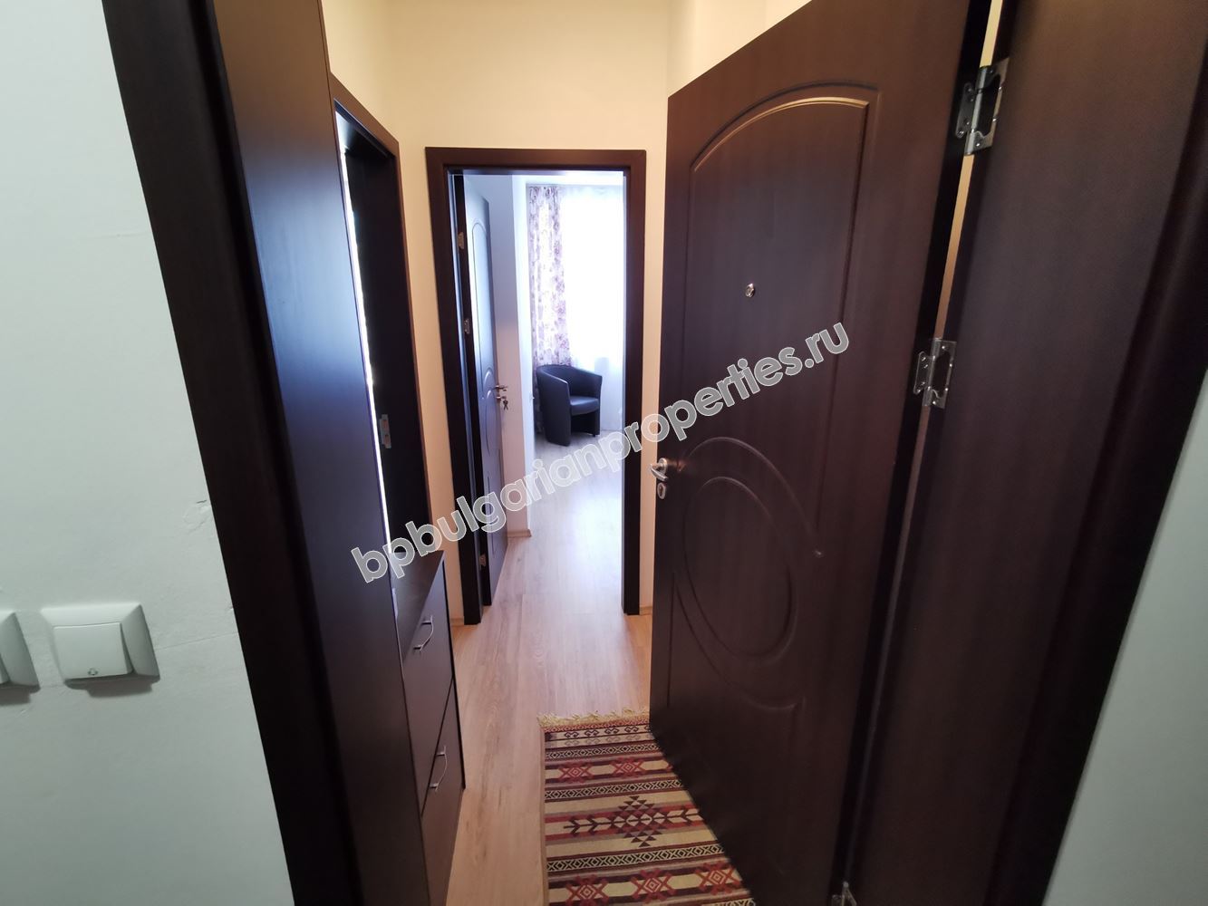 Недорогая вторичка в Святом Власе - меблированная двушка в новом комплексе