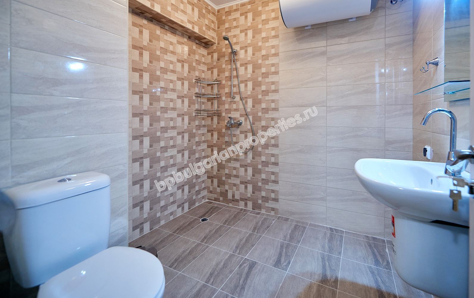 Меблированная квартира люкс рядом с пляжем в центральной части Помория