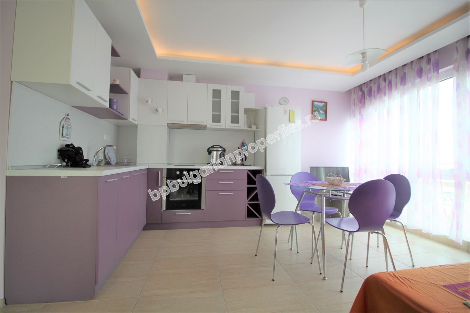 Меблированная квартира с 2 спальнями близко от моря в Равде