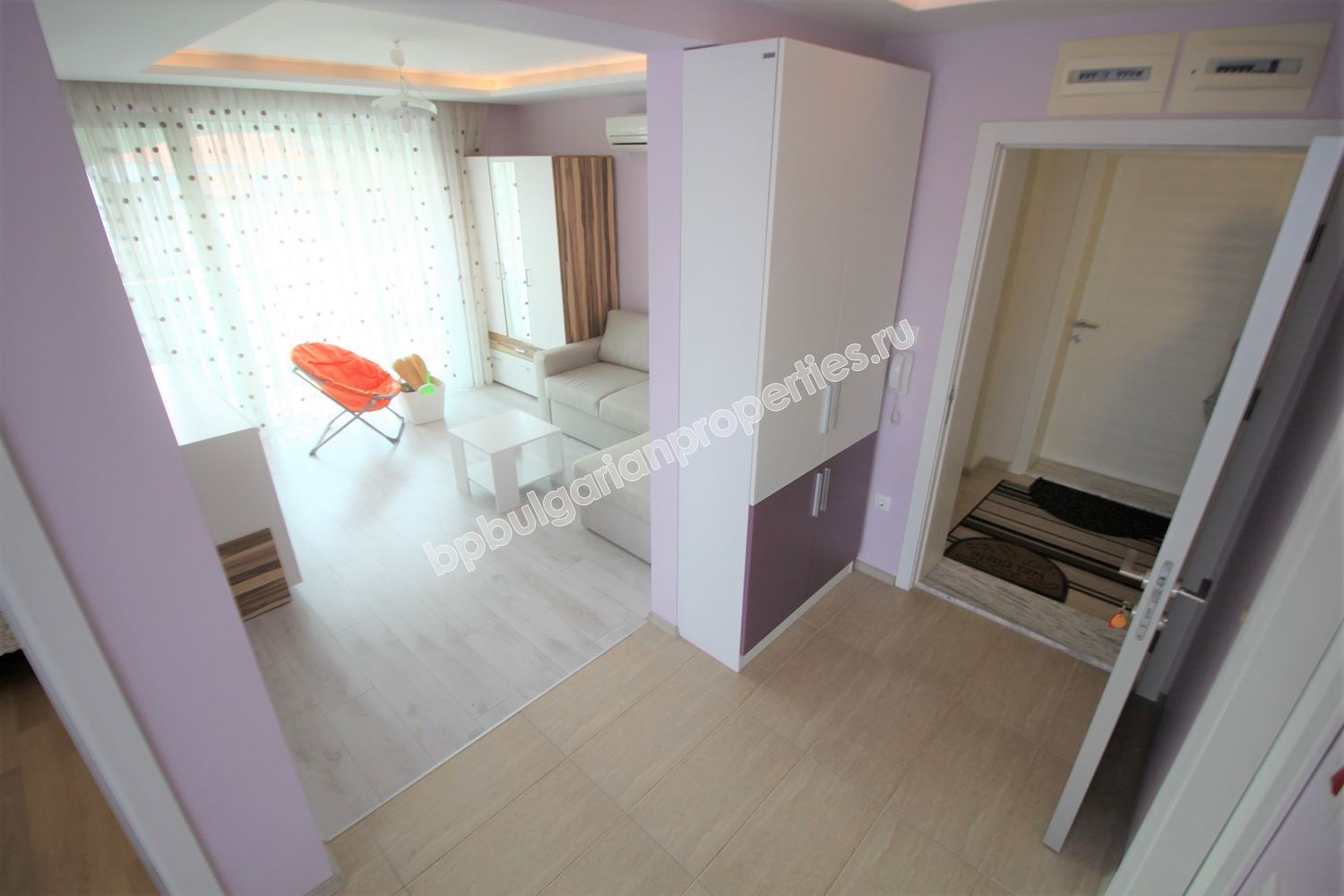 Меблированная квартира с 2 спальнями близко от моря в Равде