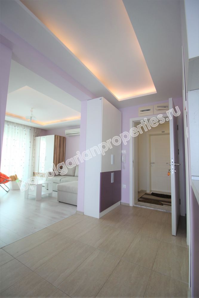 Меблированная квартира с 2 спальнями близко от моря в Равде