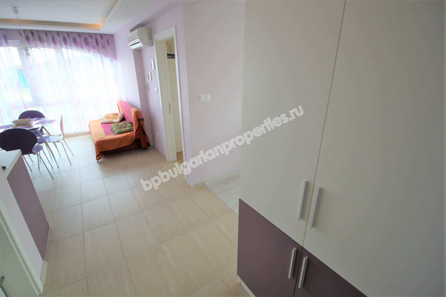 Меблированная квартира с 2 спальнями близко от моря в Равде