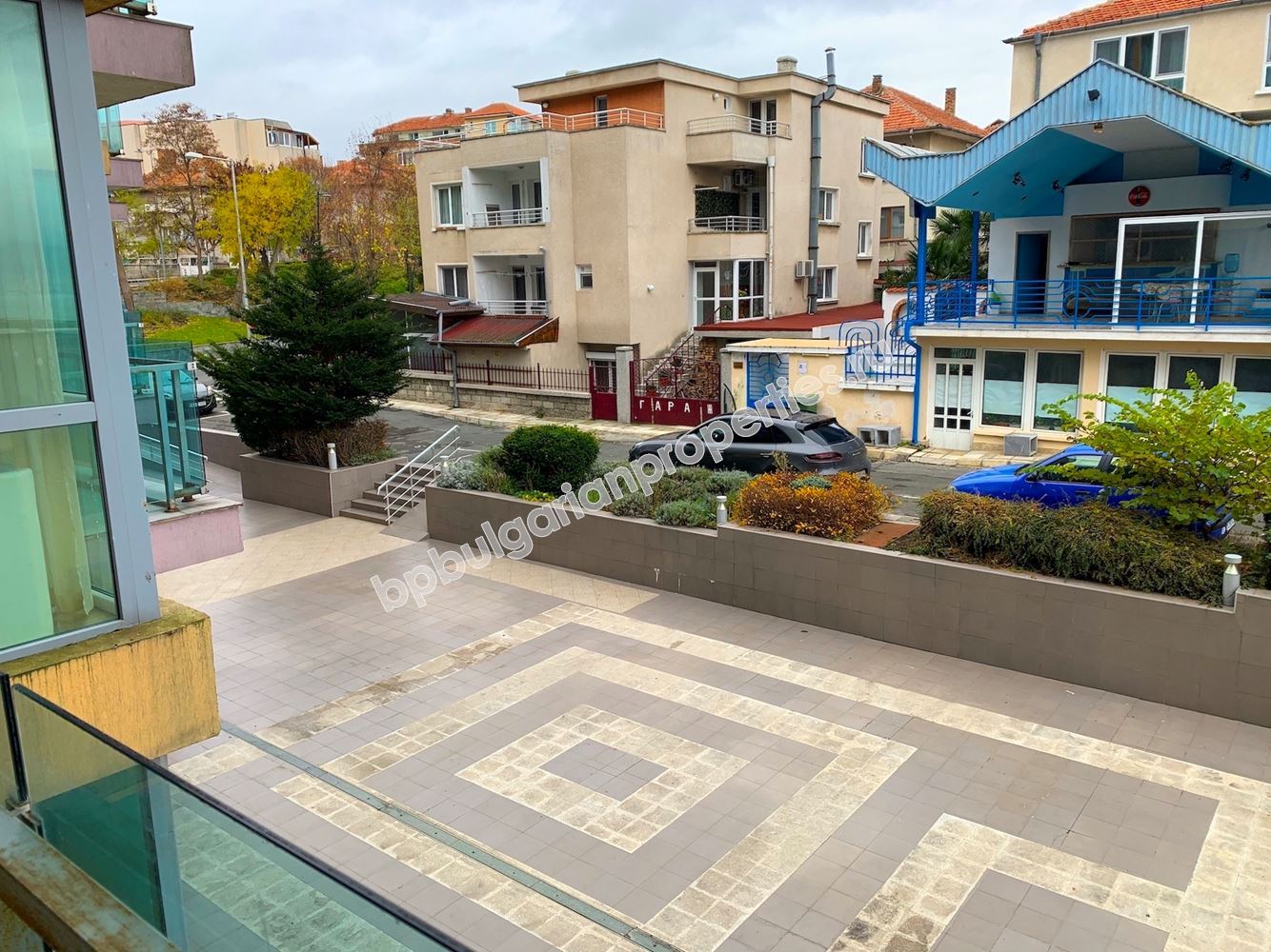 Квартира с видом на море на первой линии в Несебре