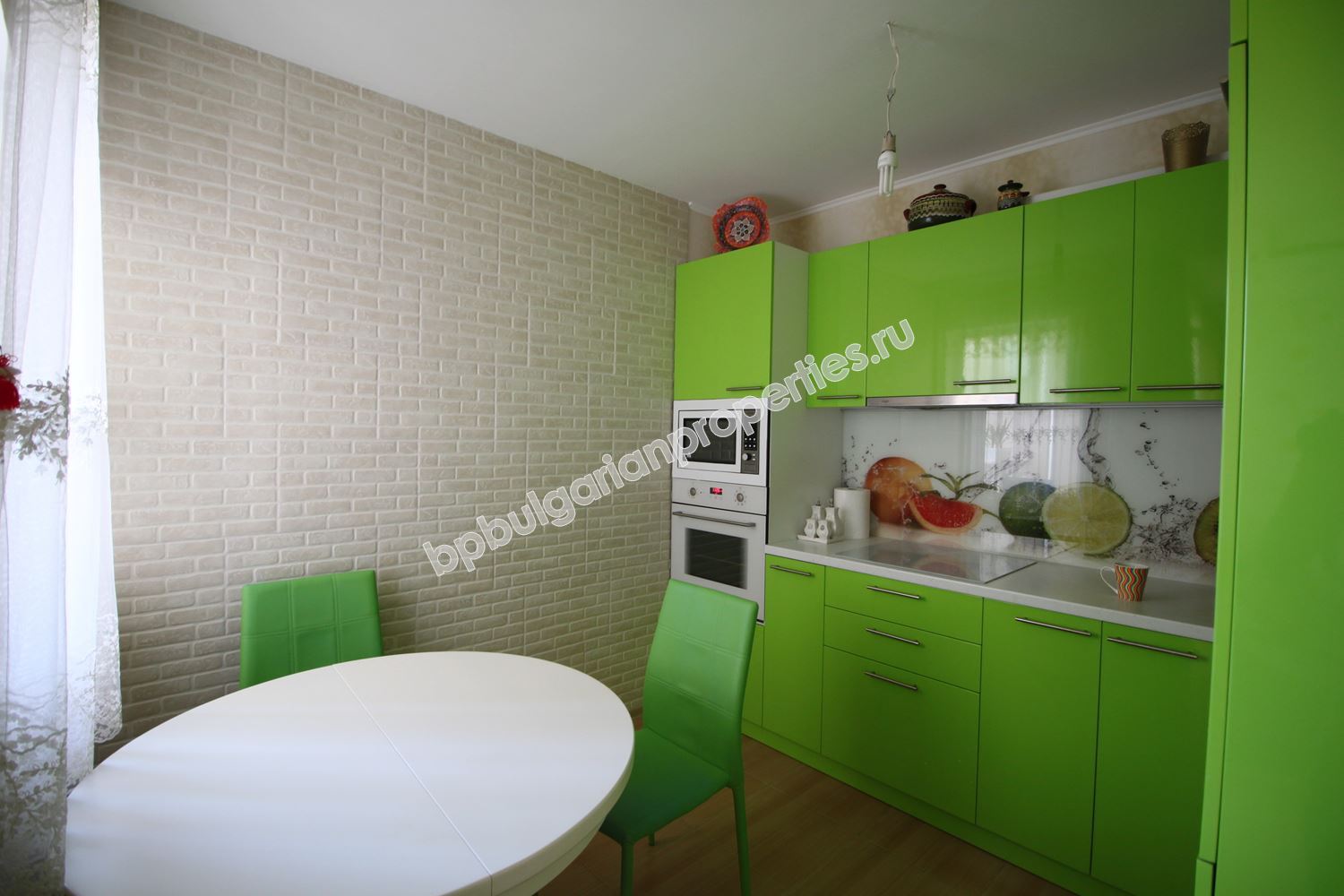 Двуспальные апартаменты в комплексе-люкс в новом районе Несебра