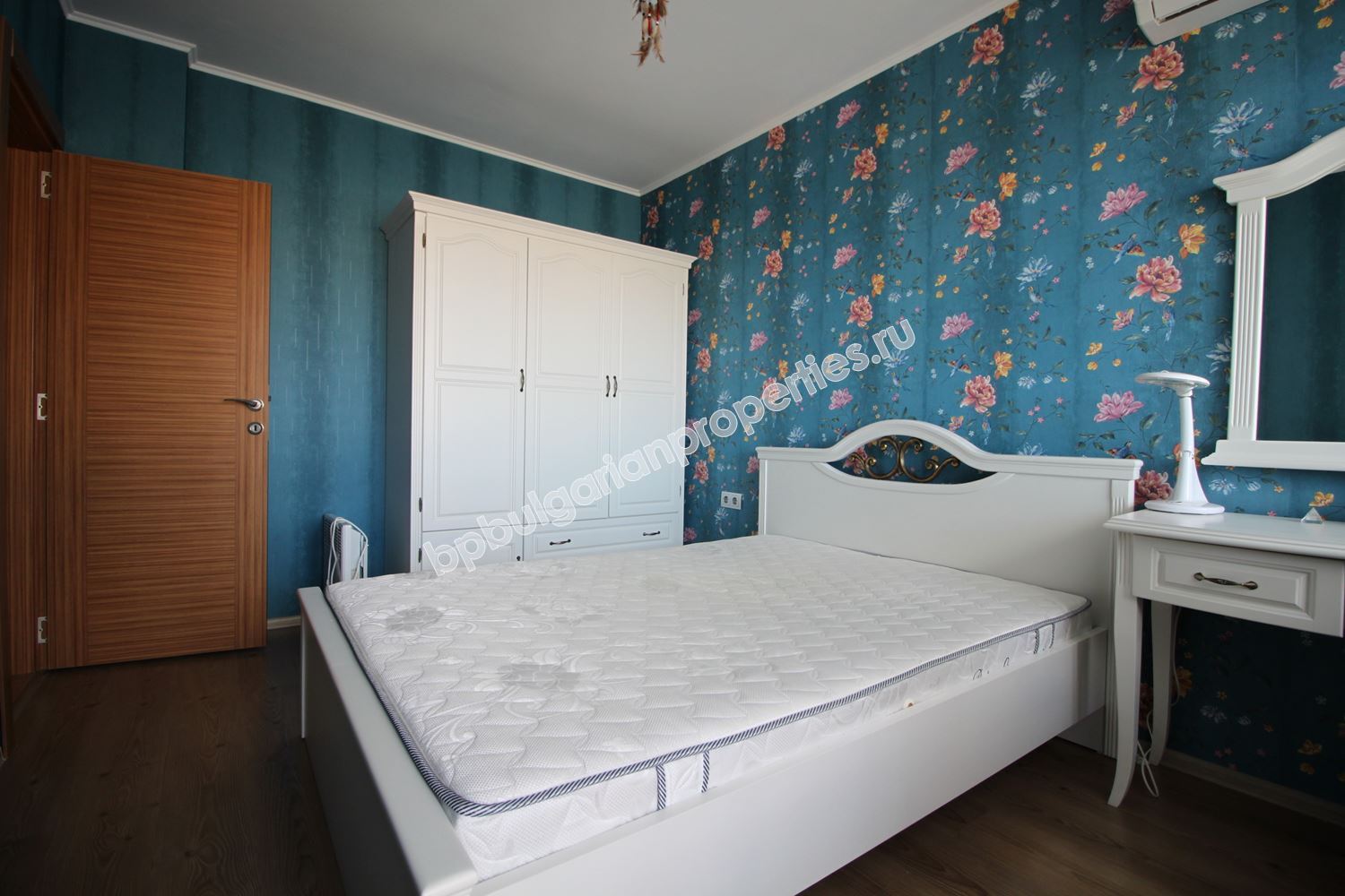 Двуспальные апартаменты в комплексе-люкс в новом районе Несебра