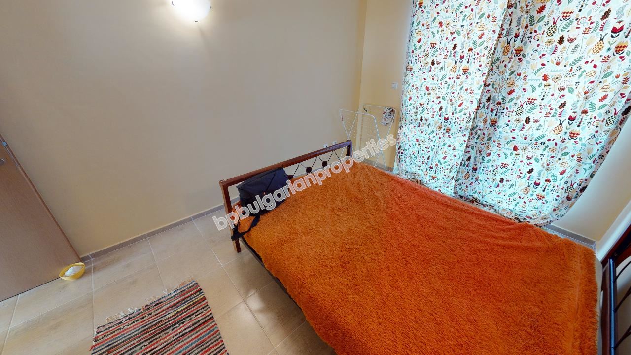 Меблированная трешка близко от моря по цене двушки