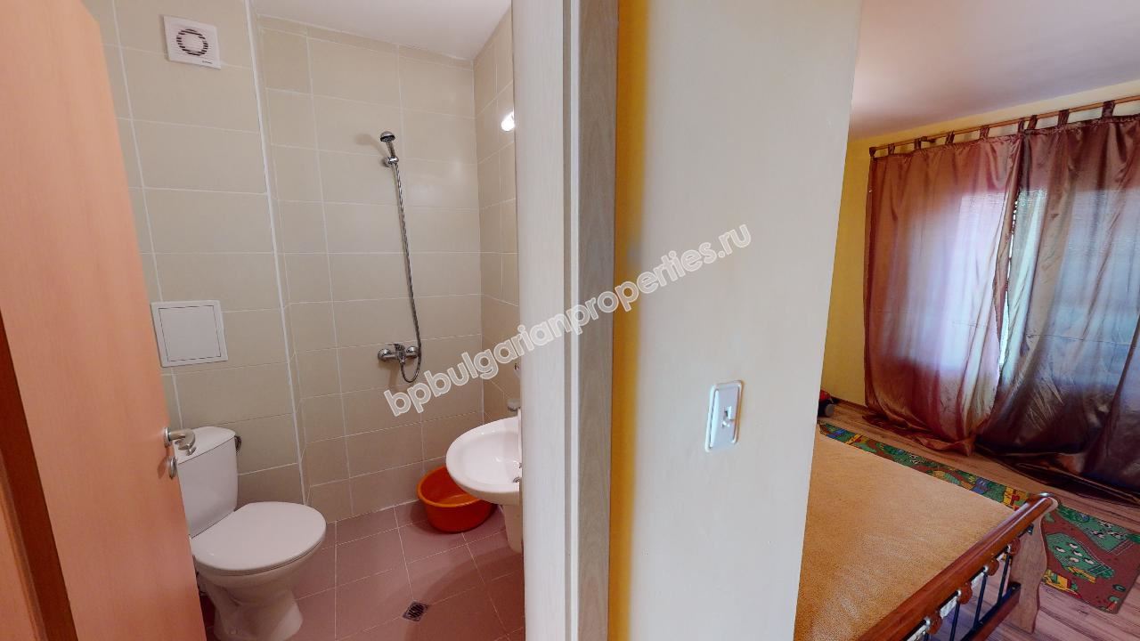 Меблированная трешка близко от моря по цене двушки