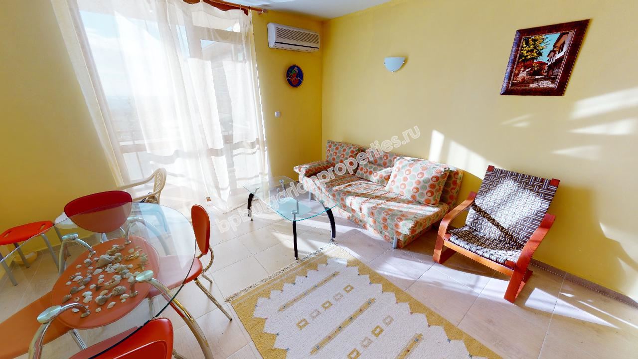 Меблированная трешка близко от моря по цене двушки