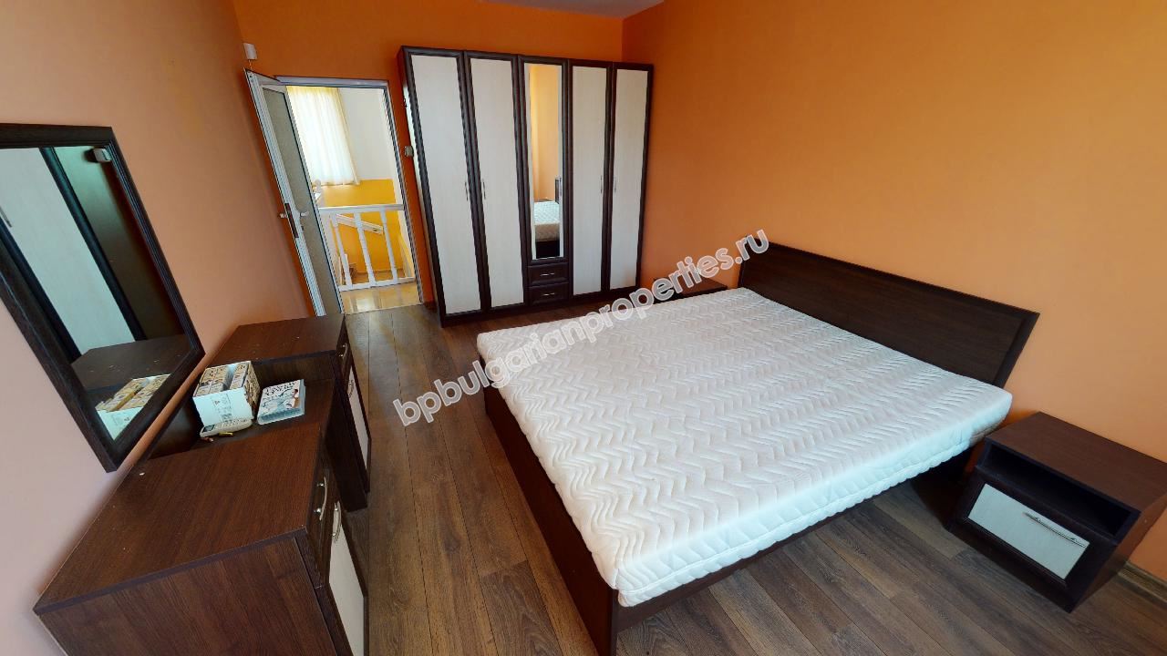 Двухэтажный дом с тремя спальнями и бассейном близко от города Бургас и моря