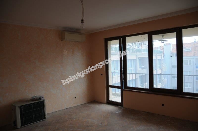 Квартира с тремя спальнями в центре Несебра