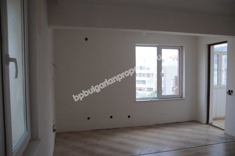 Квартира с тремя спальнями в центре Несебра