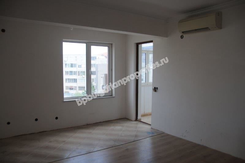 Квартира с тремя спальнями в центре Несебра