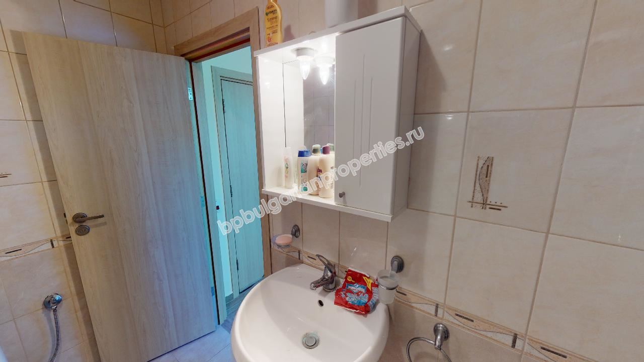 Недорогая двухкомнатная квартира в закрытом комплексе близко от моря