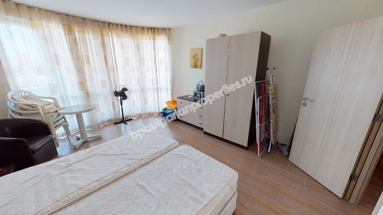 Недорогая двухкомнатная квартира в закрытом комплексе близко от моря