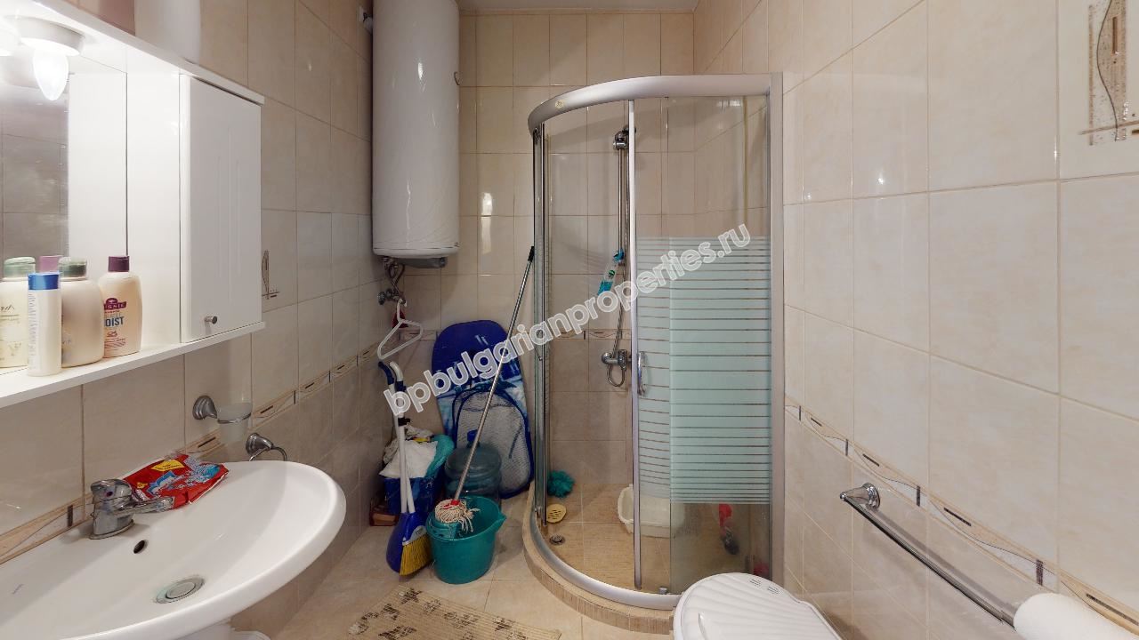 Недорогая двухкомнатная квартира в закрытом комплексе близко от моря