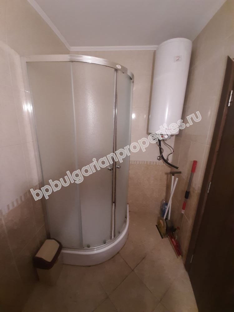 Жилье для ПМЖ в центре Помория. Меблированная квартира в 100 метрах от моря