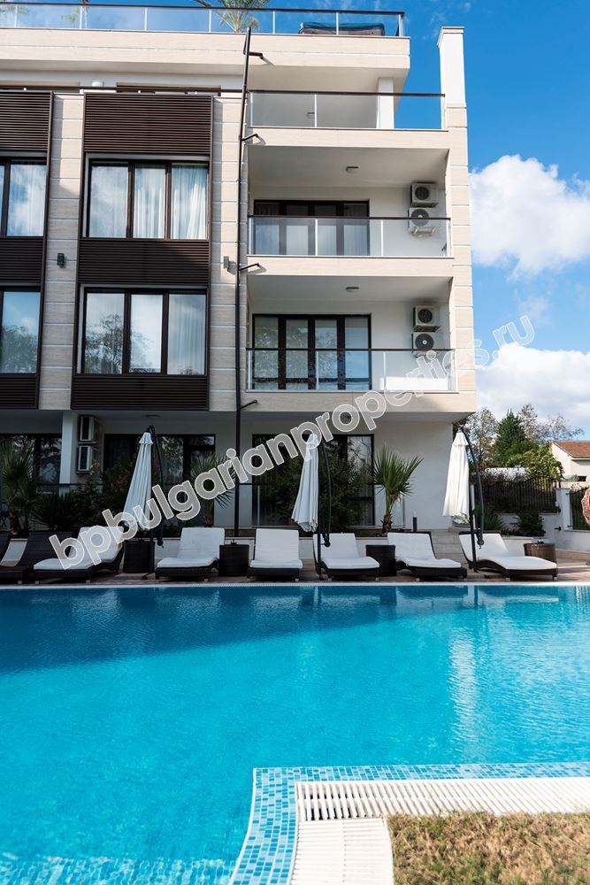 Элитная недвижимость на первой линии в Приморско