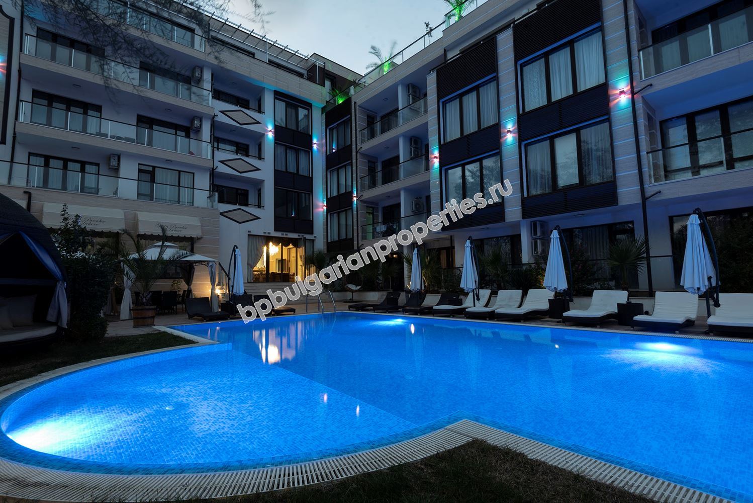 Элитная недвижимость на первой линии в Приморско