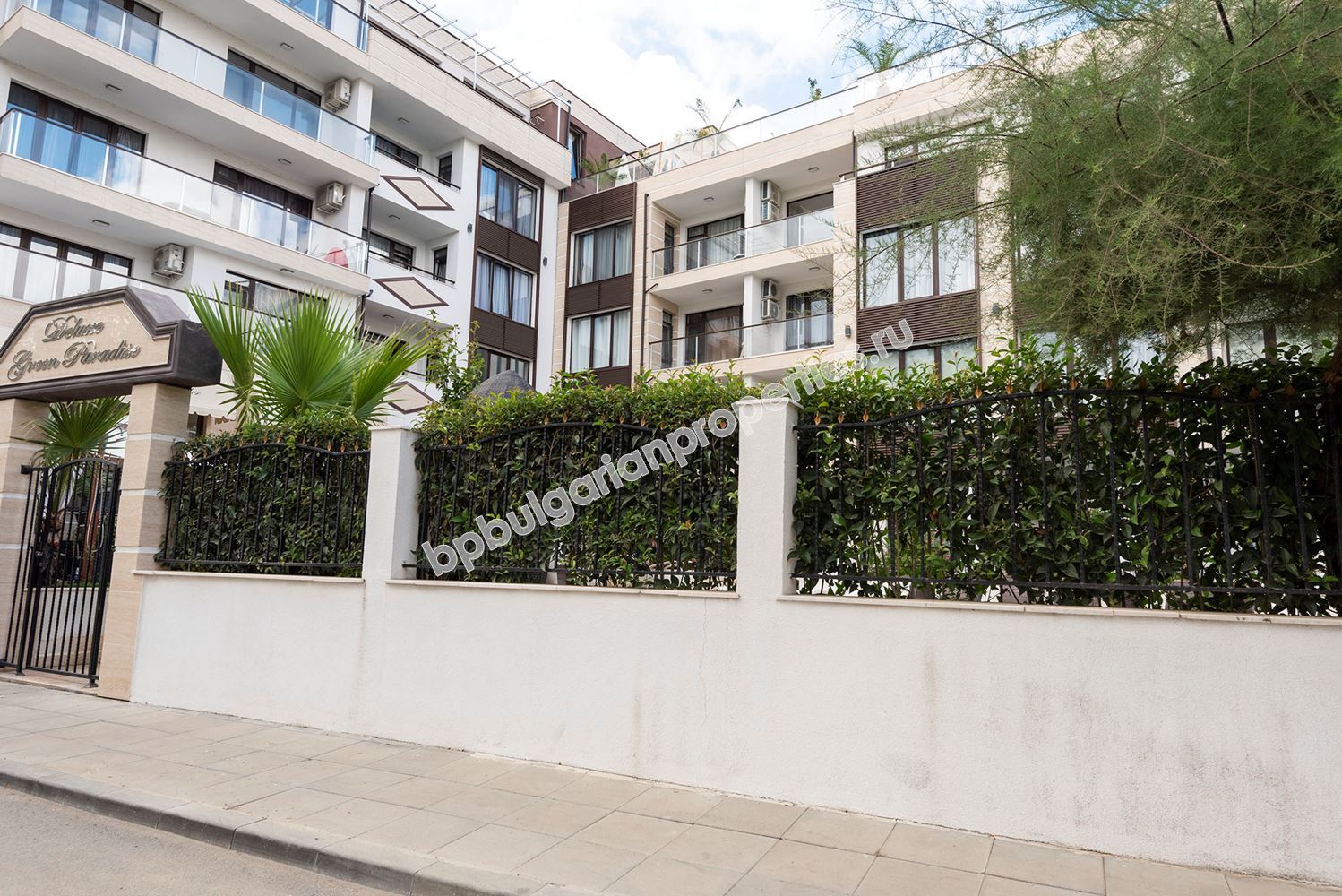 Элитная недвижимость на первой линии в Приморско