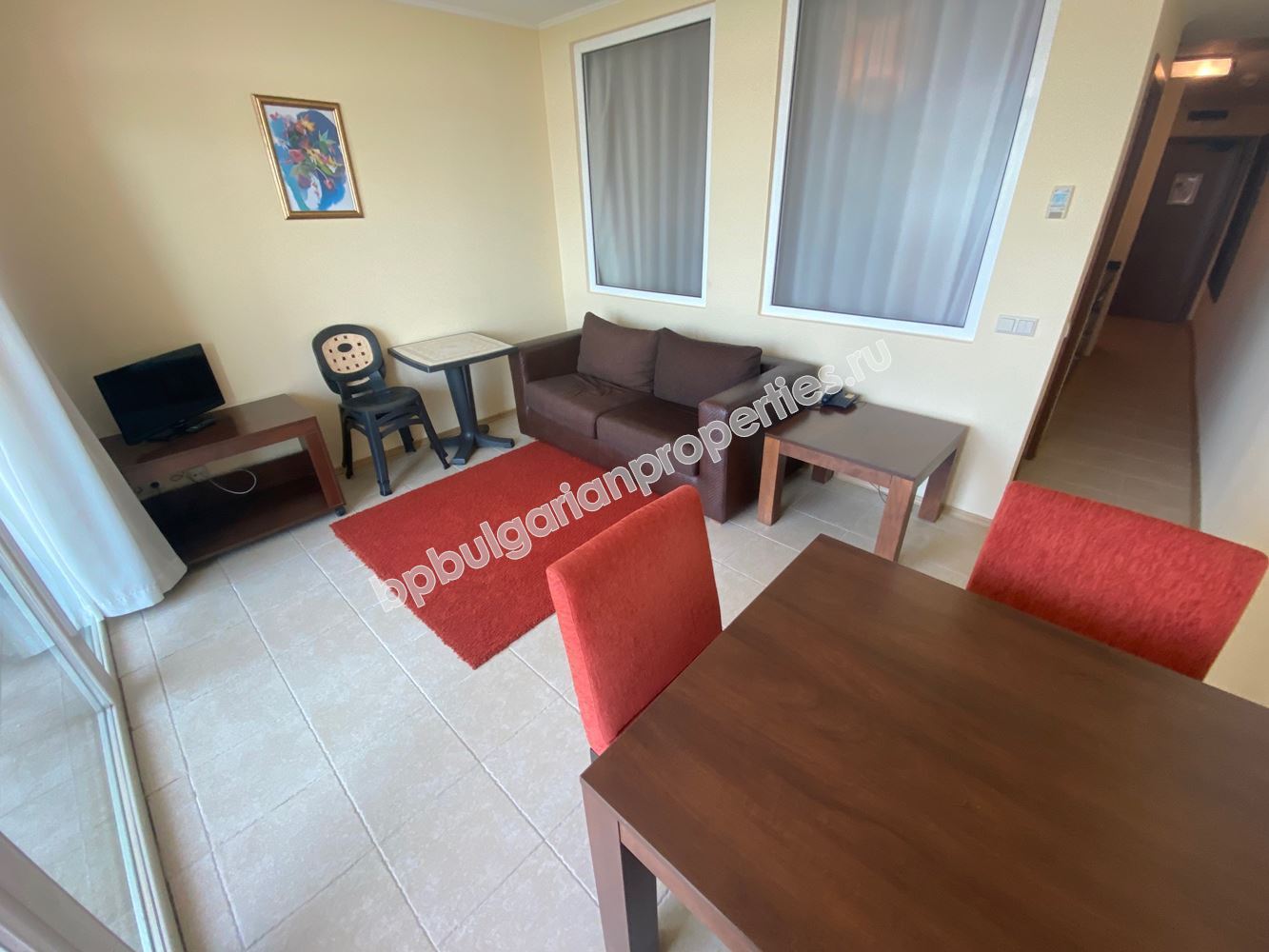 Двухкомнатная квартира в комплексе-люкс на первой линии