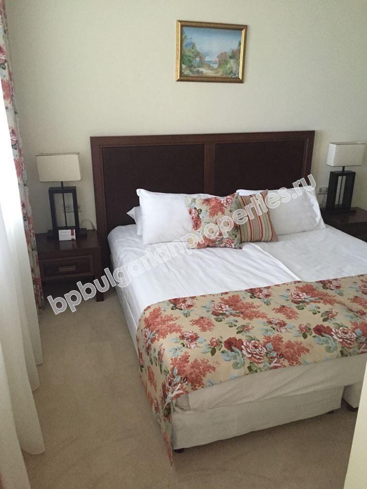 Двухкомнатная квартира в комплексе-люкс на первой линии