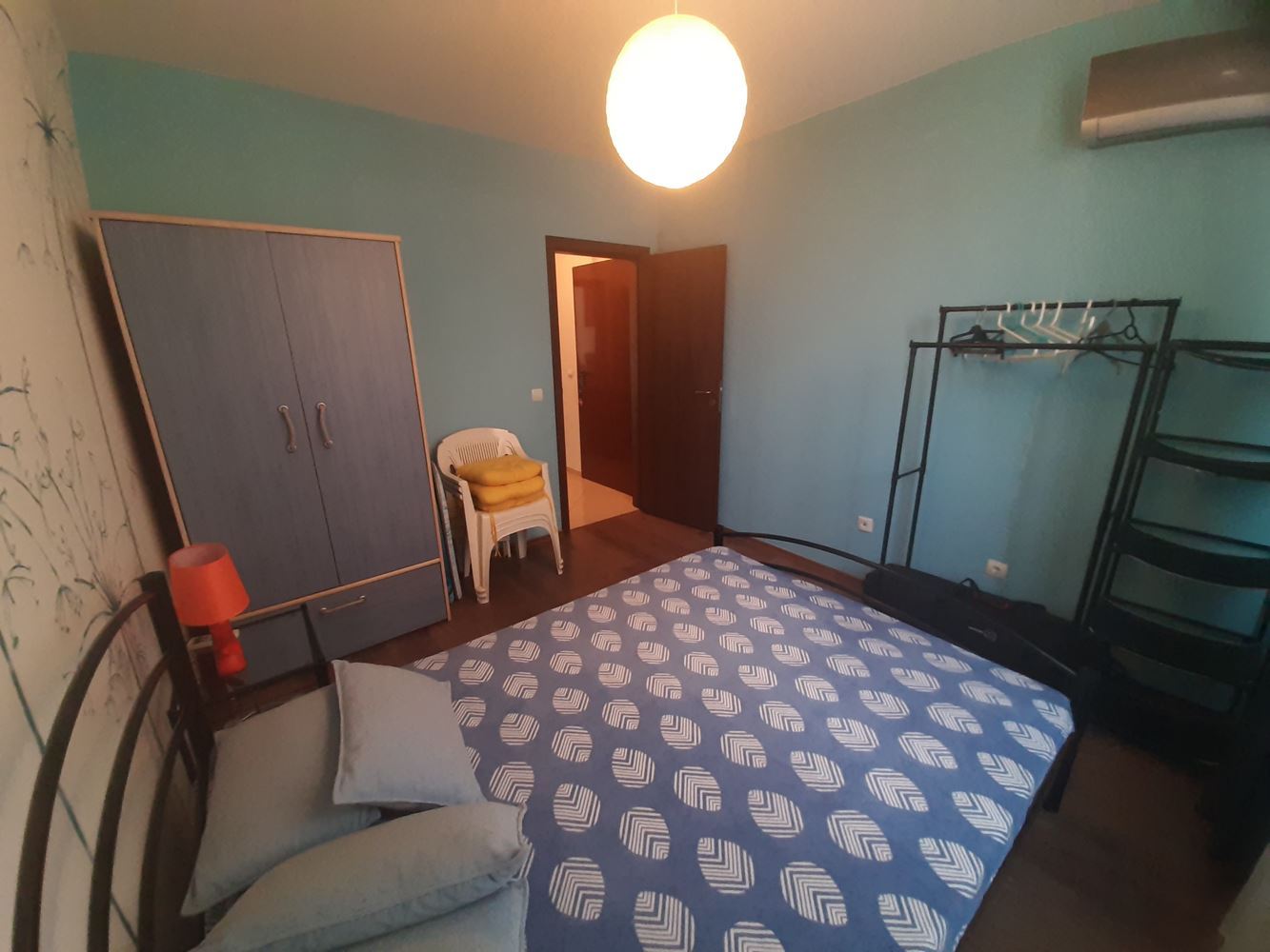 Двухкомнатная квартира в комплексе с бассейном близко от моря