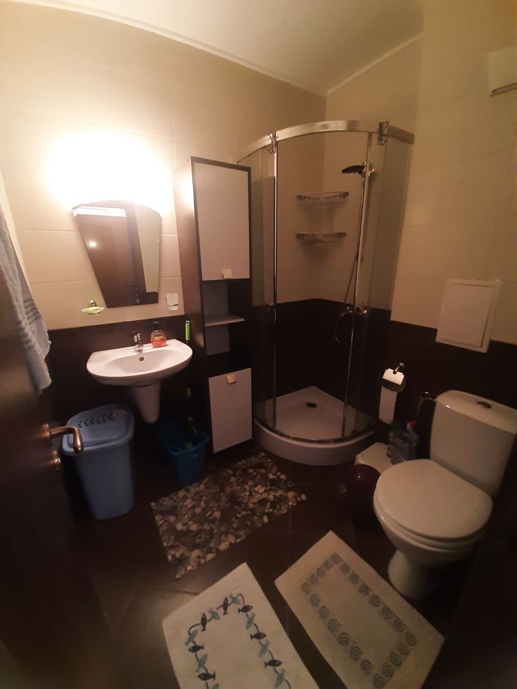 Двухкомнатная квартира в комплексе с бассейном близко от моря