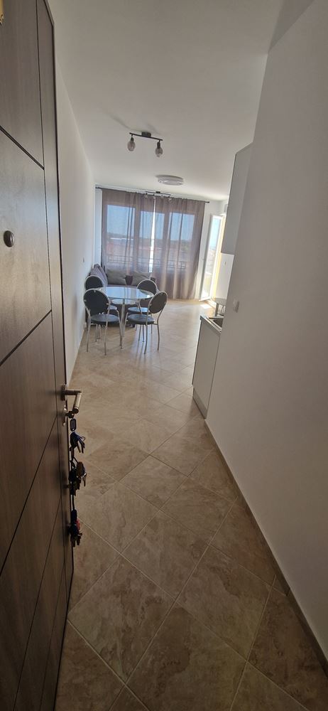 Новая квартира для постоянного проживания близко от моря