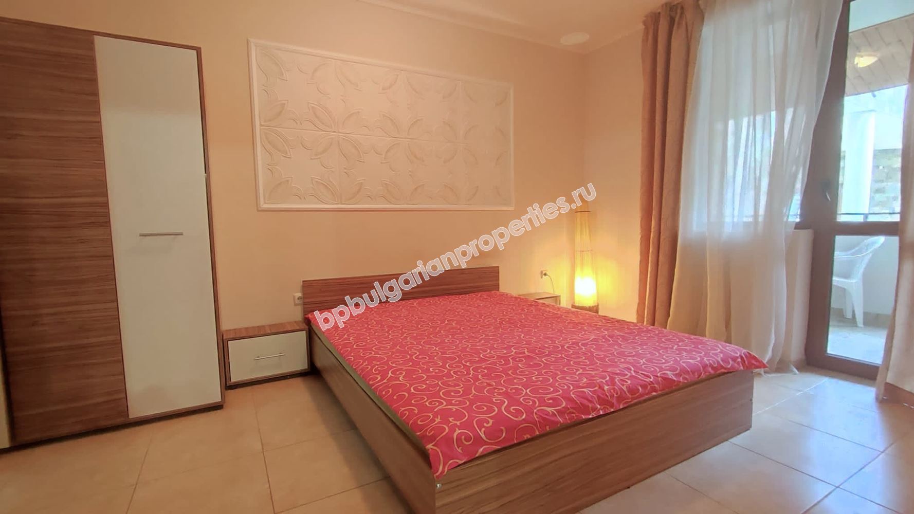 Двуспальный апартамент в закрытом комплексе в 200 м от пляжа