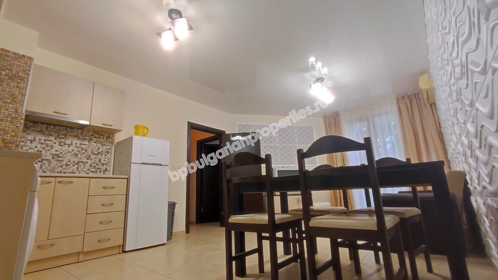 Двуспальный апартамент в закрытом комплексе в 200 м от пляжа