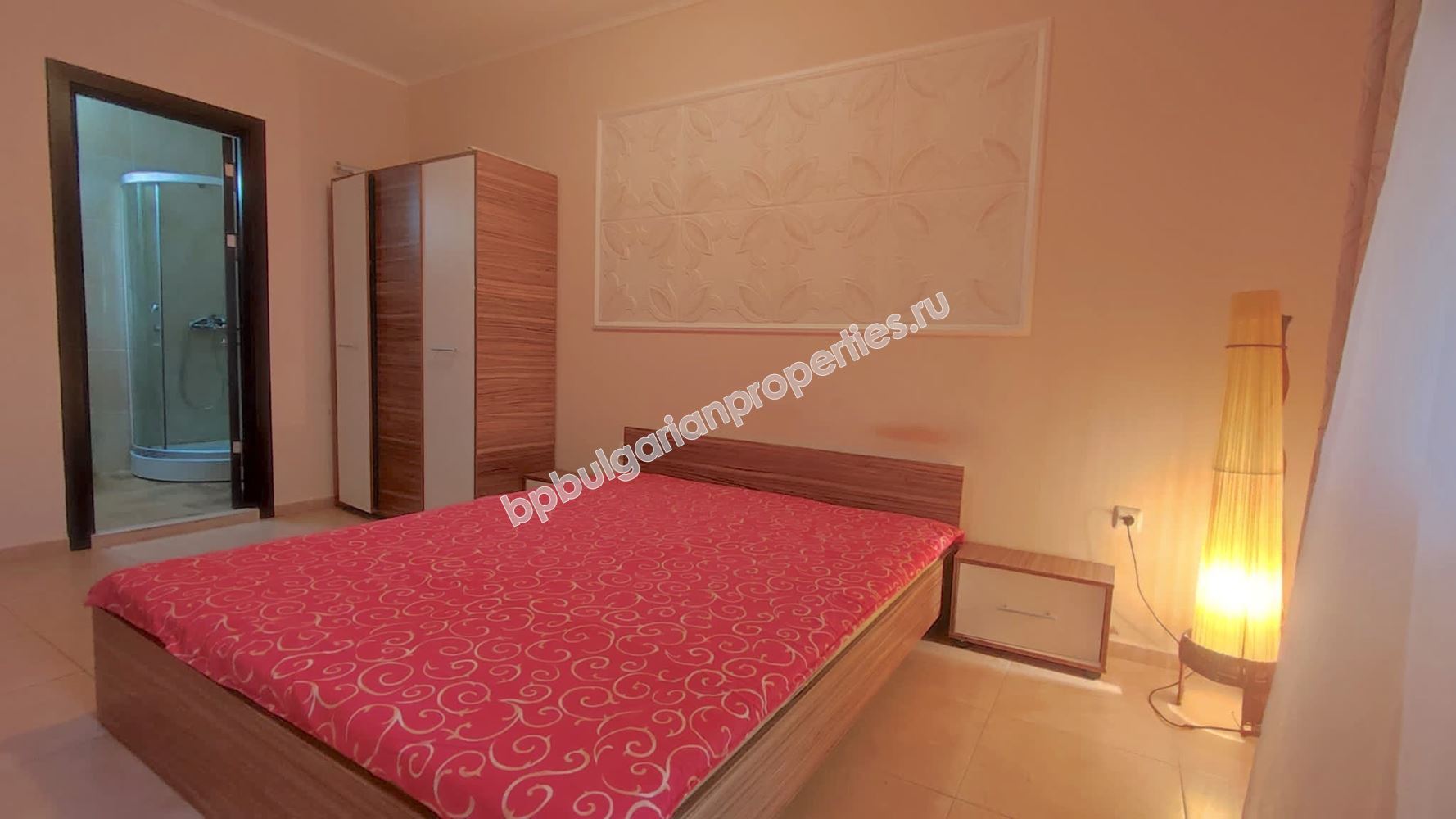 Двуспальный апартамент в закрытом комплексе в 200 м от пляжа