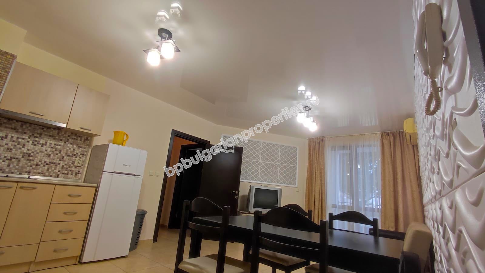 Двуспальный апартамент в закрытом комплексе в 200 м от пляжа