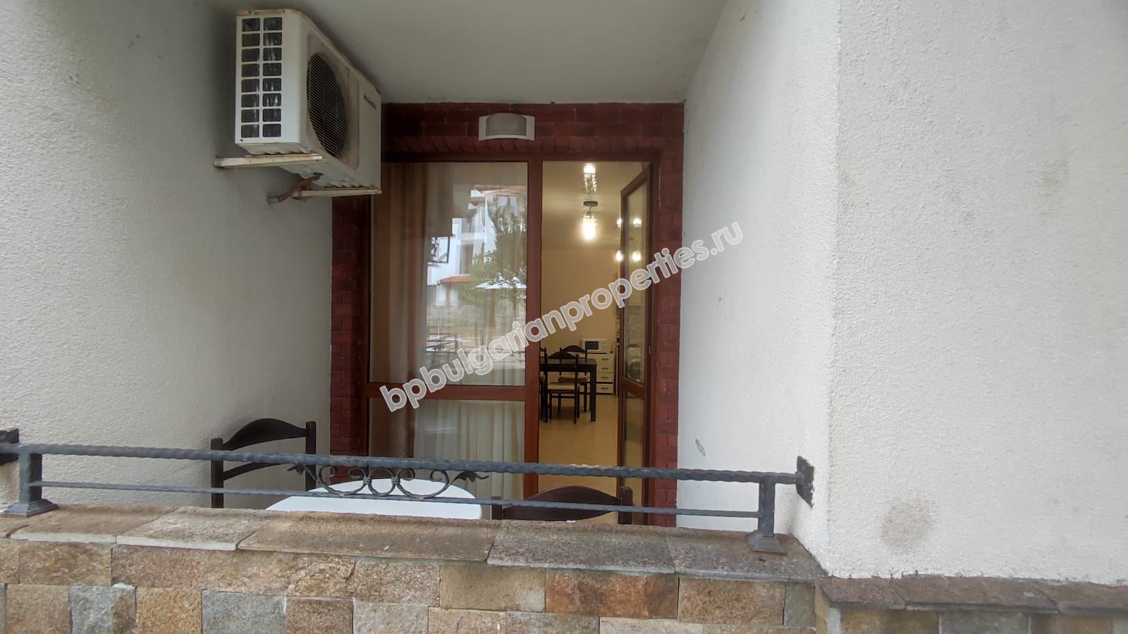 Двуспальный апартамент в закрытом комплексе в 200 м от пляжа