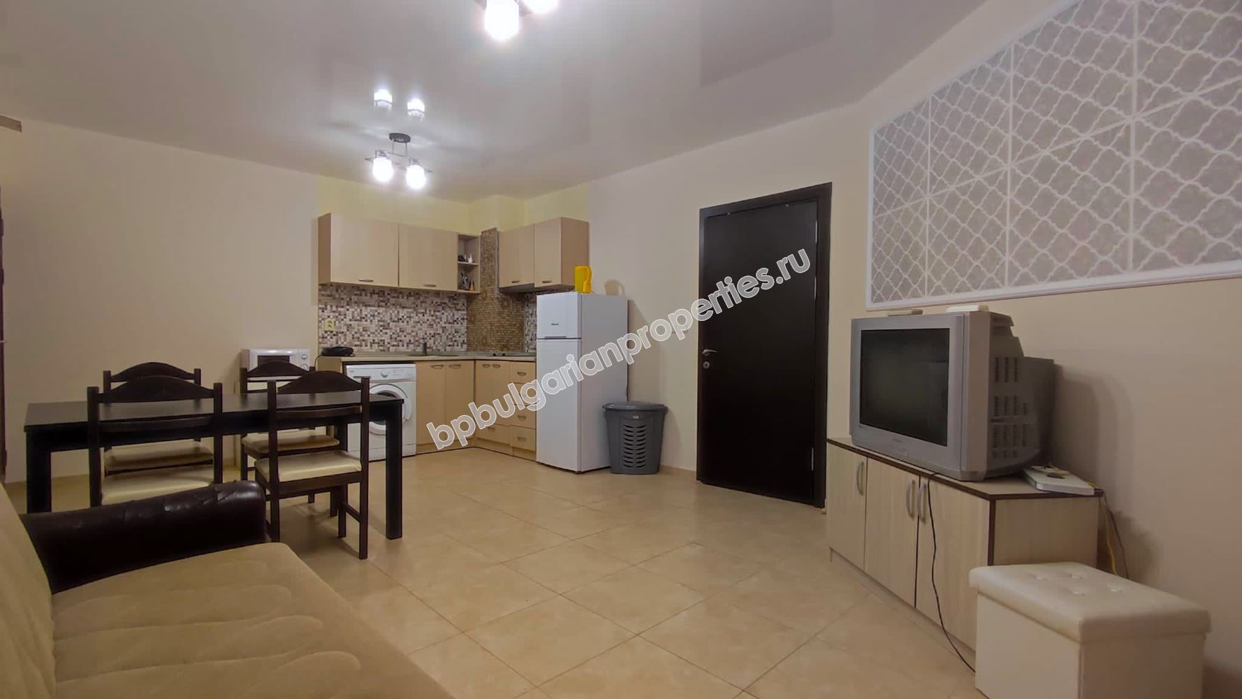 Двуспальный апартамент в закрытом комплексе в 200 м от пляжа