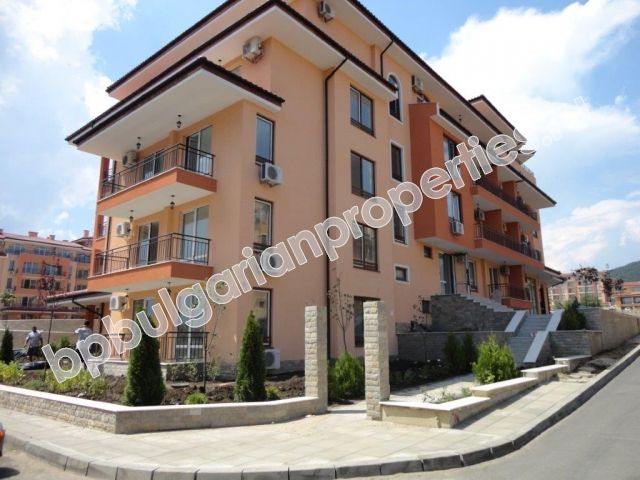 Квартиры для продажи на первой линии у моря в курорте Святой Влас