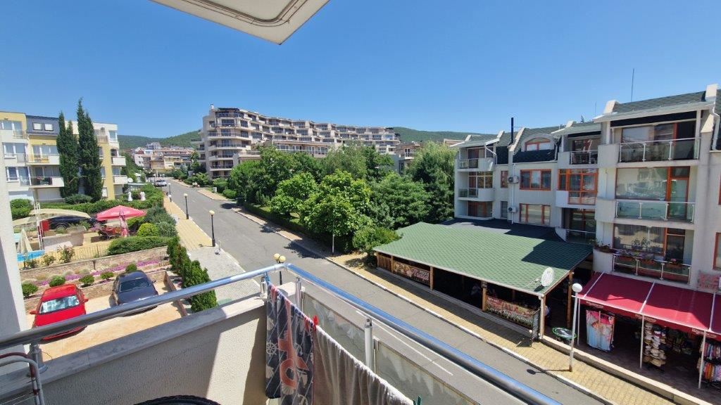 Двухкомнатная квартира с видом на море недалеко от пляжа в Святом Власе