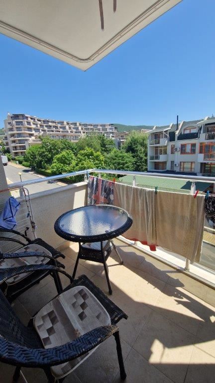 Двухкомнатная квартира с видом на море недалеко от пляжа в Святом Власе