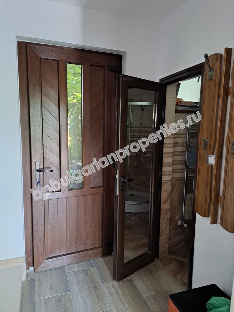 Двуэтажная вилла с видом на море в закрытом комплексе с бассейном Двуэтажная вилла с видом на море в закрытом комплексе с бассейном